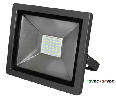 LED fényvető 30W 4000K 12-24V DC IP65 2800lm, 120°