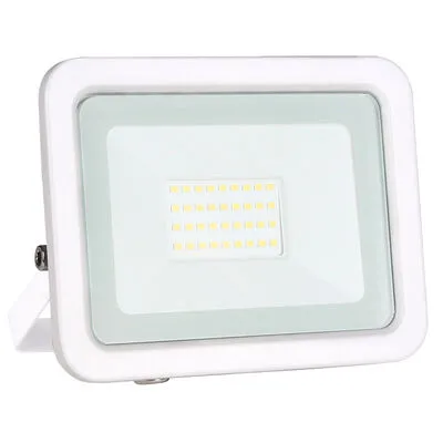 LED fényvető/reflektor 30W 4000K 2200lm fehér, lapos kivitel, előtét nélkül